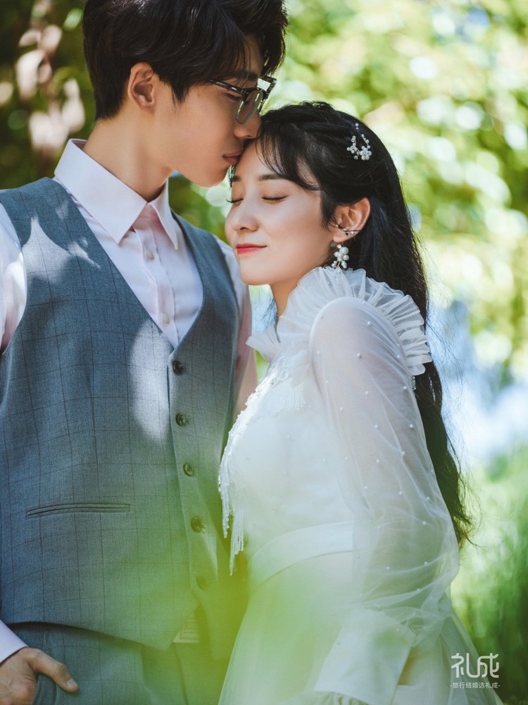 H女士头像